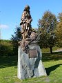 Pozsonyi var - Szent Erzsebet szobor
